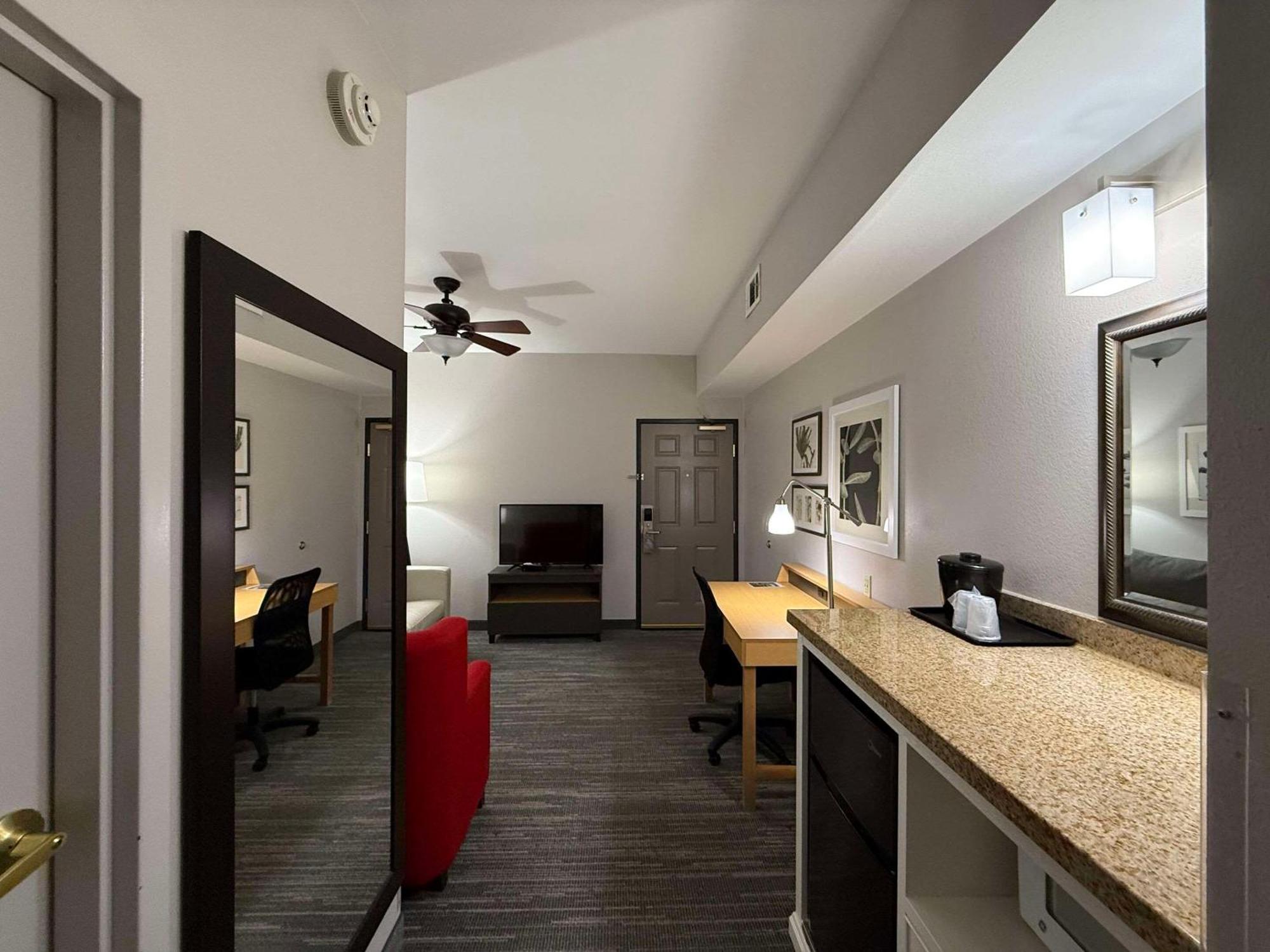 Country Inn & Suites By Radisson, Harrisburg - Hershey West, Pa Dış mekan fotoğraf